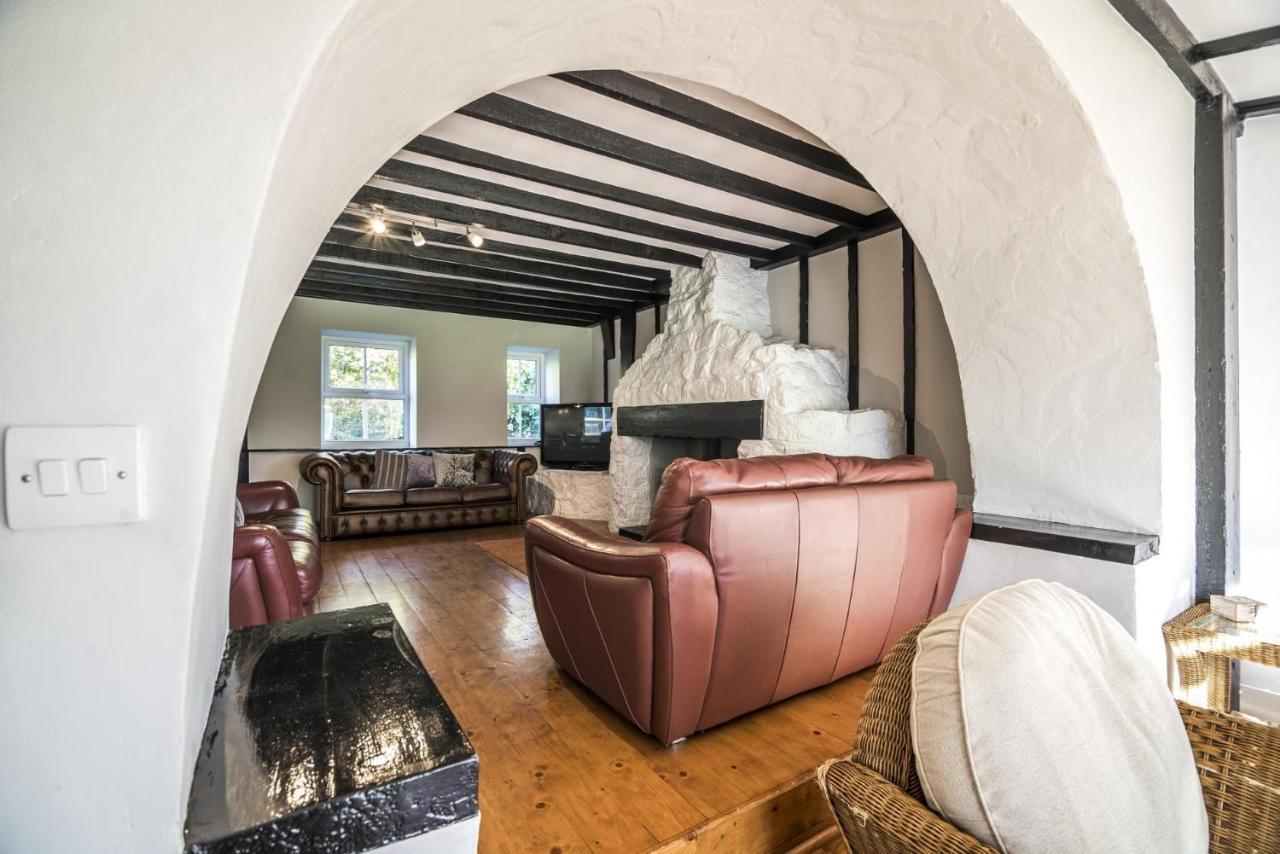 Barn Conversion - Hot Tub - Penally - Tenby Buitenkant foto